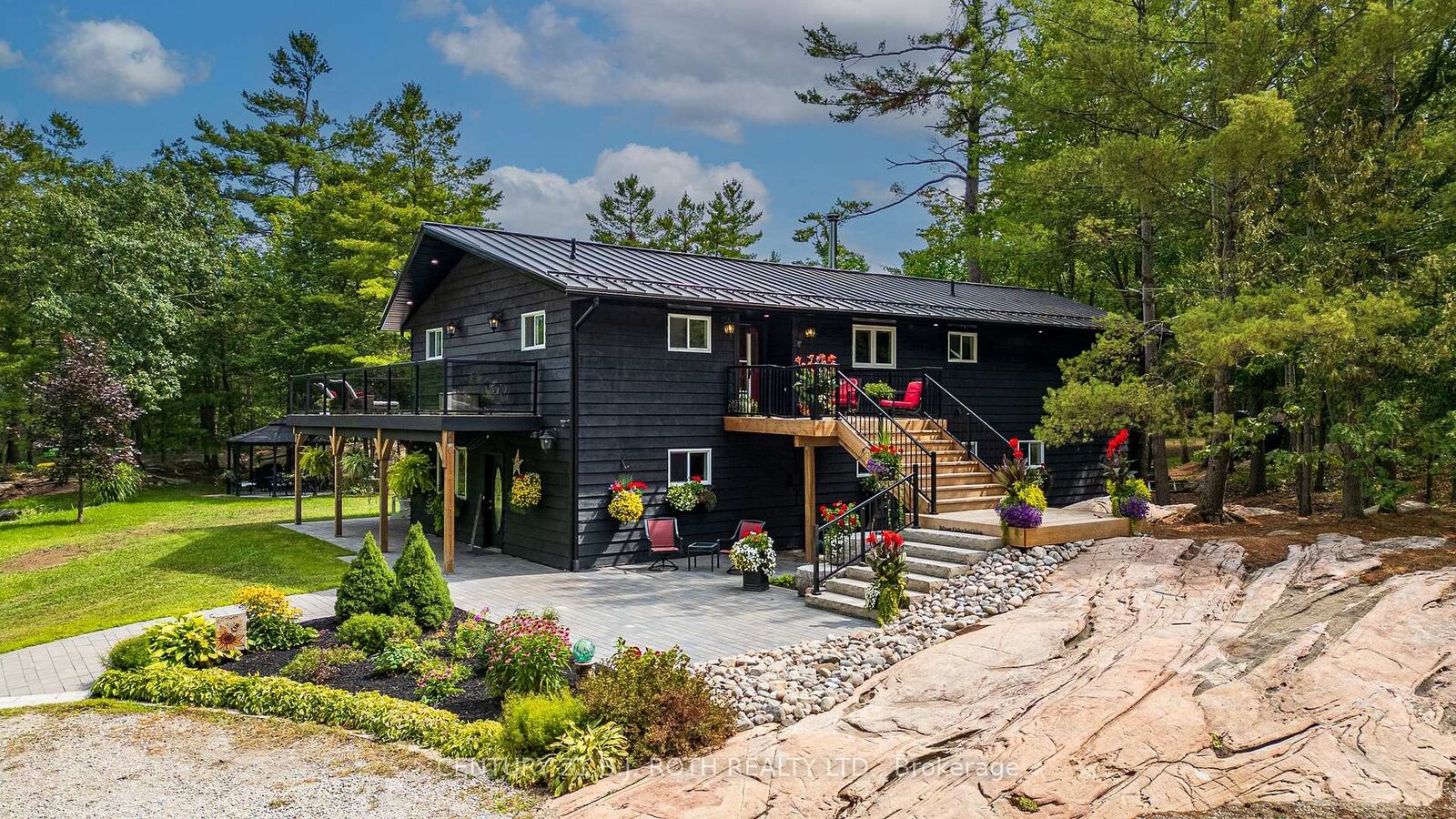 Property Photo:  3193 Muskoka Street  ON L0K 2B0 