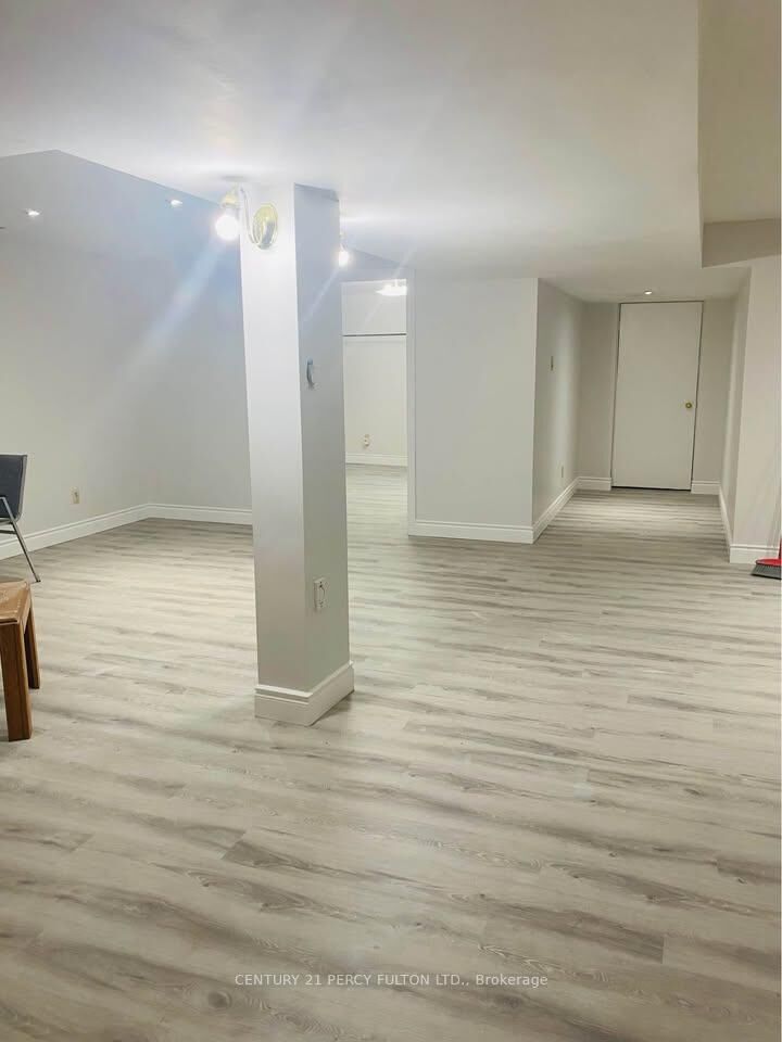 Property Photo:  2801 Gulfstream Way  ON L5N 6K2 
