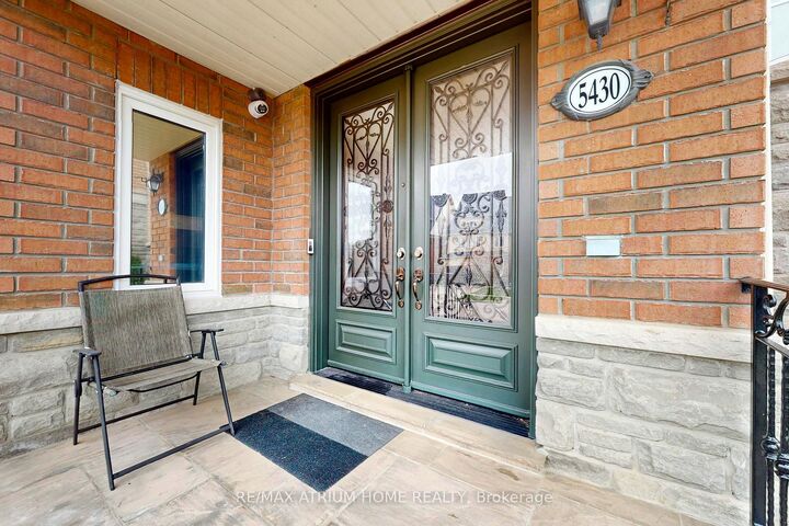 Property Photo: 5430 Oscar Peterson Boulevard ON L5M 0B6