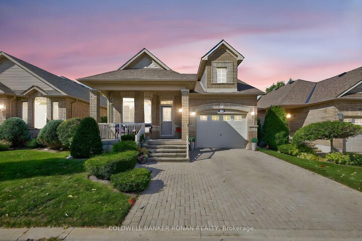 Property Photo:  142 Bella Vista Trail 9  ON L9R 2G8 