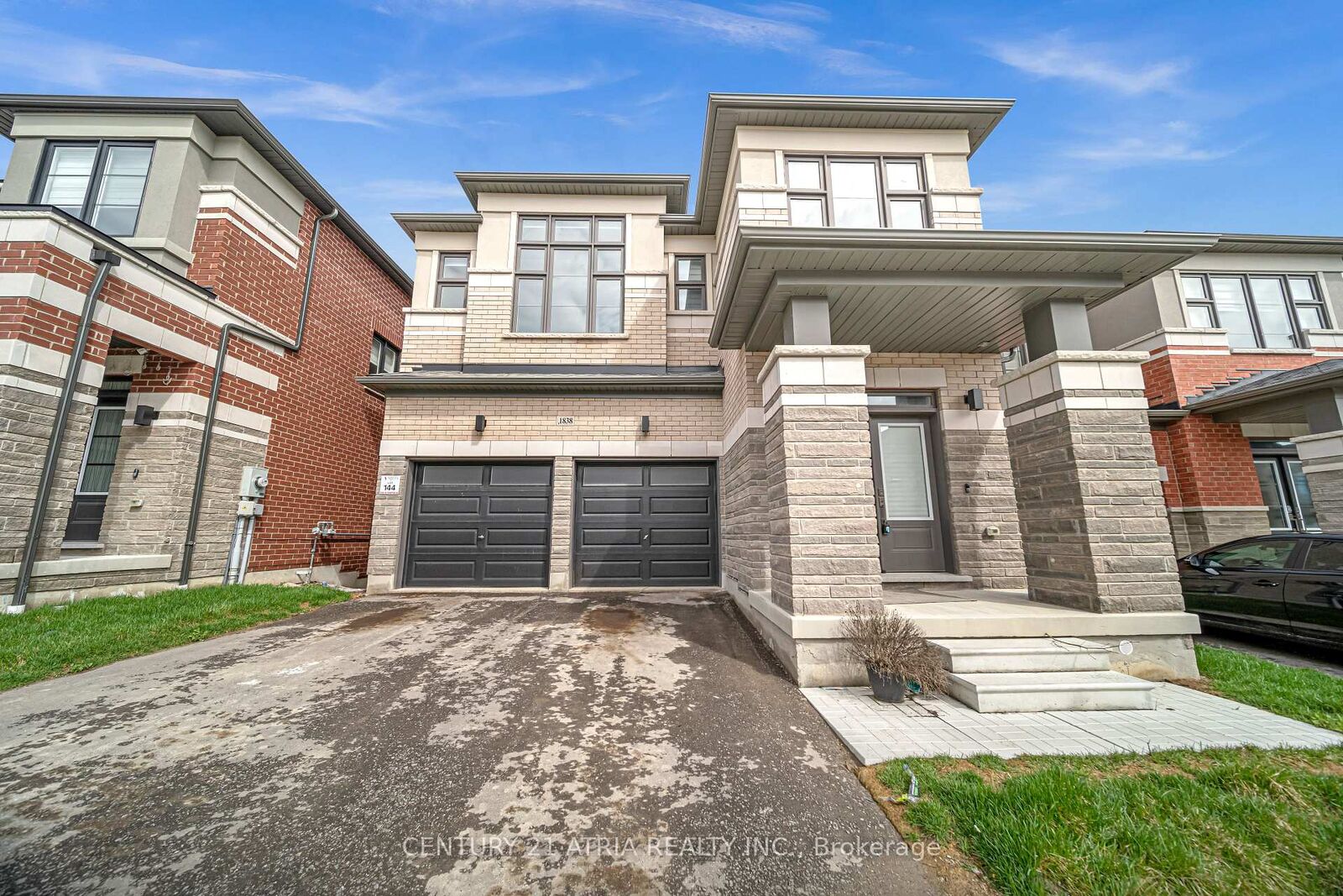 Property Photo:  1838 Narcissus Gardens  ON L1X 0K6 