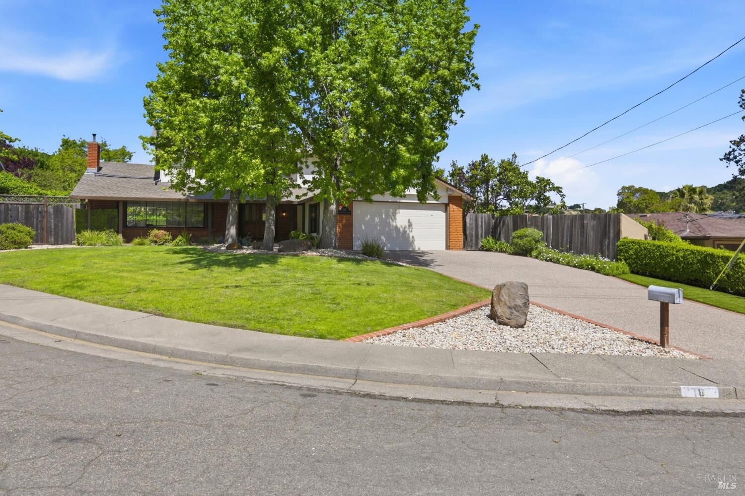 Property Photo:  16 Germaine Place  CA 94949 