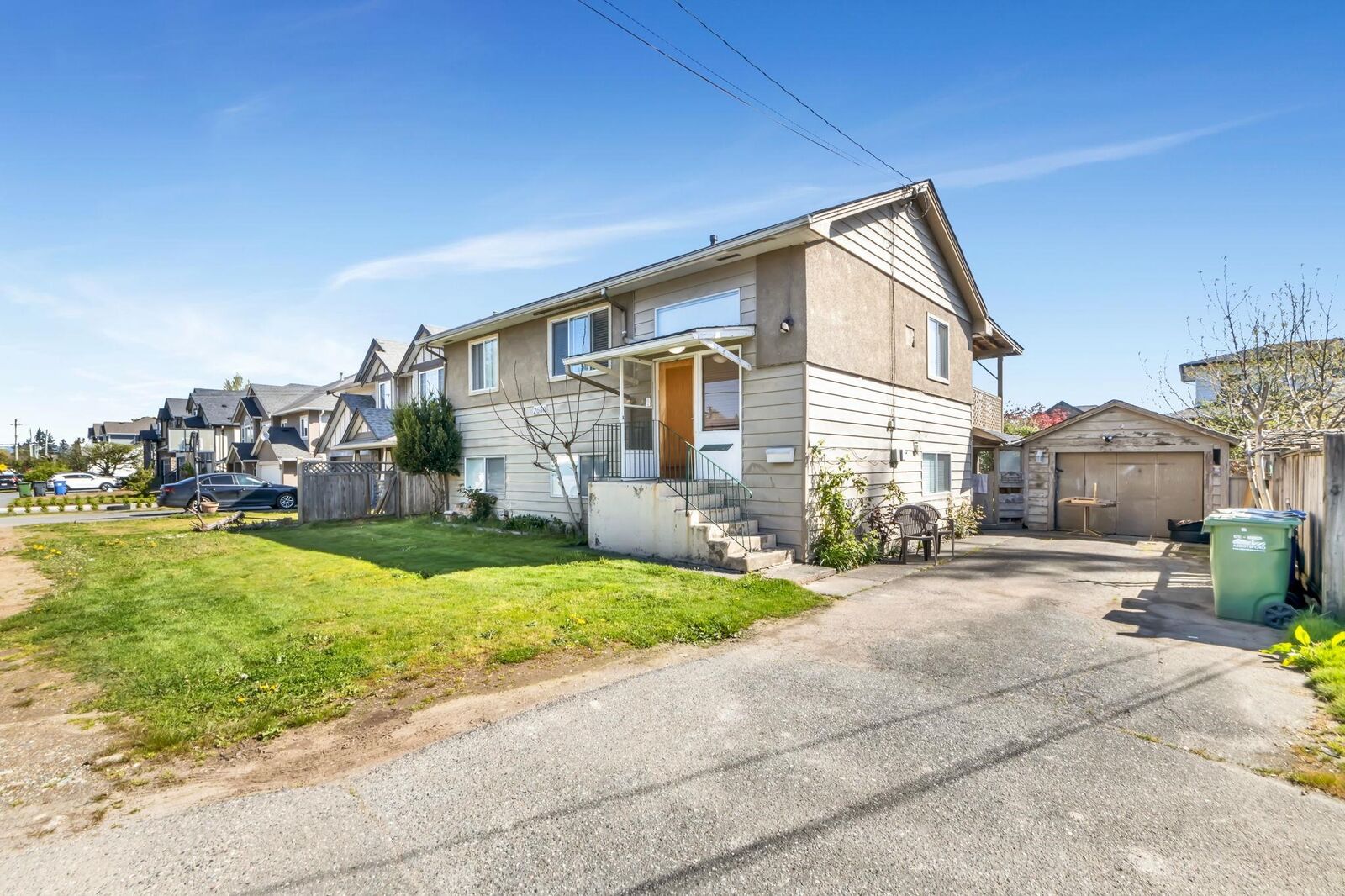 Property Photo: 2680 Victoria Street BC V2T 2T5