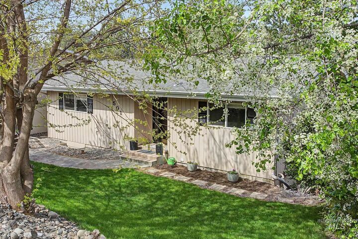 Property Photo: 501 Karin Avenue ID 83501-3865