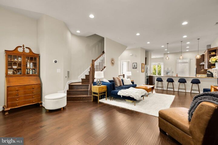 Property Photo:  1426 Van Valkenburgh Lane  VA 22301 
