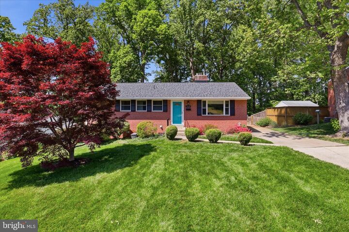 Property Photo:  7608 Hamlet Street  VA 22151 