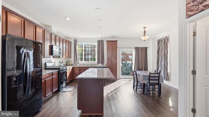 Property Photo:  10208 Egret Court  VA 22408 
