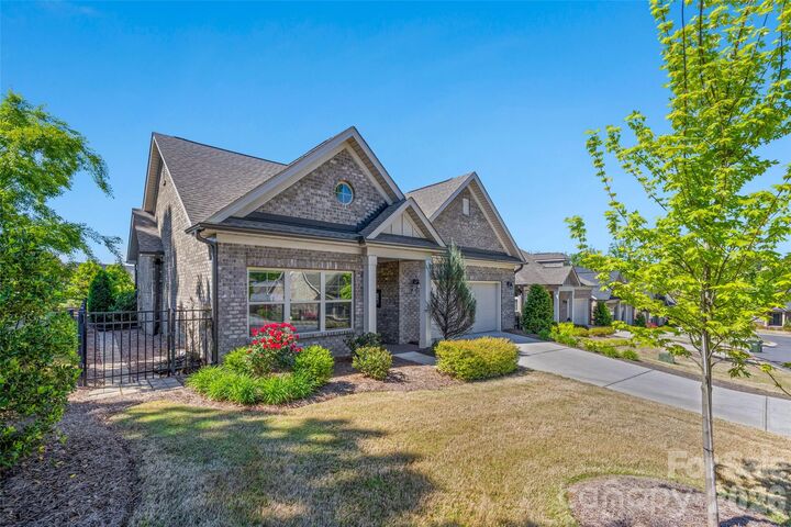 Property Photo:  935 Stone Village Drive  SC 29708 