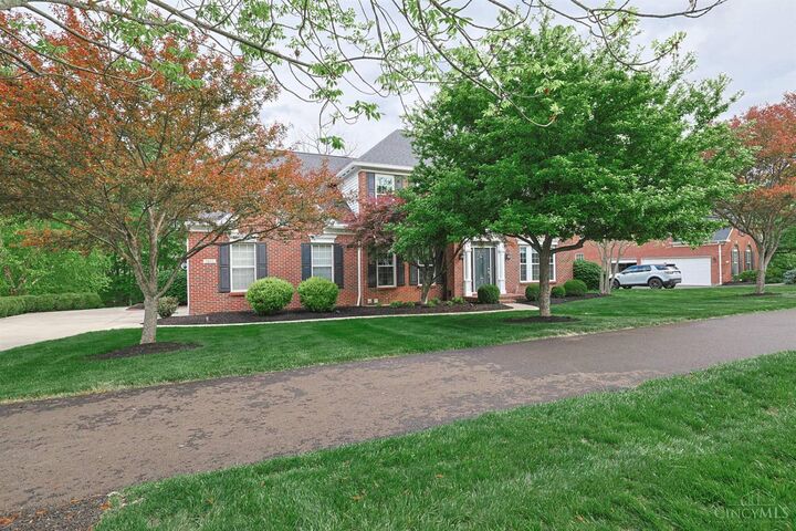 Property Photo:  2612 W Legendary Run  OH 45245 