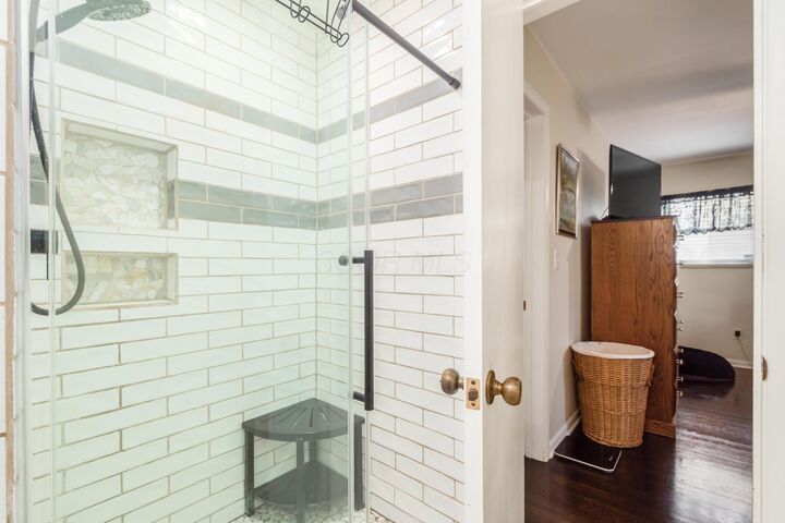 Property Photo:  4892 Fairway Oaks Drive  OH 43213 