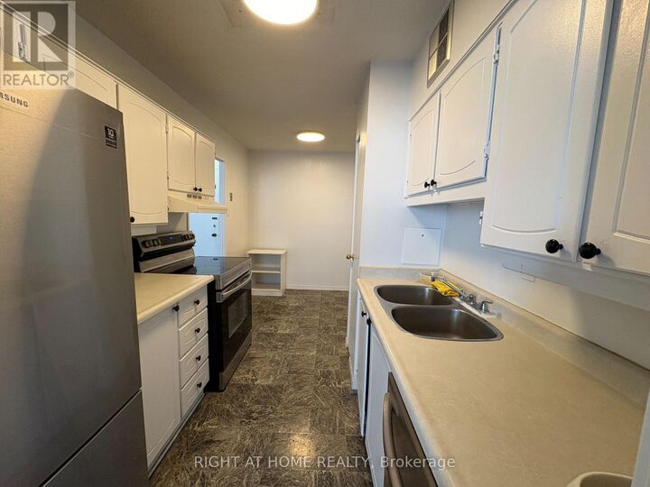 Property Photo: 380 King Street 903 ON N6B 3L6