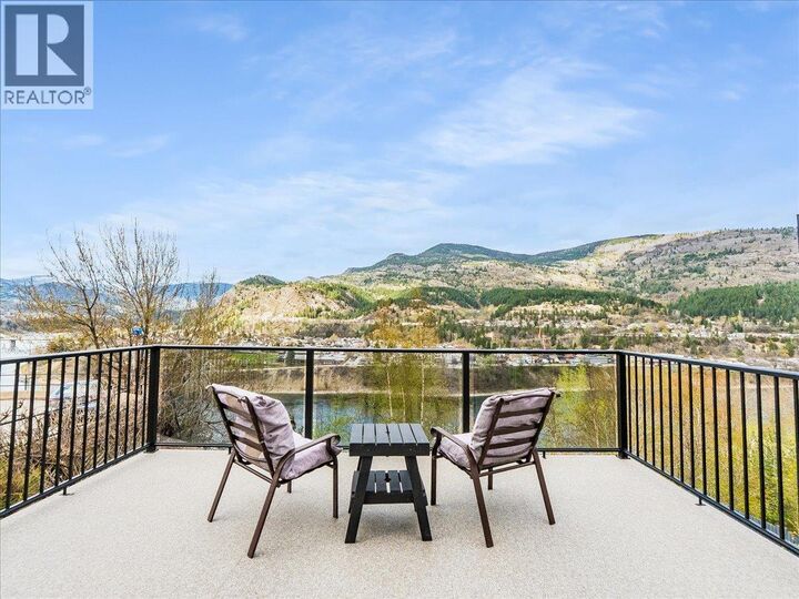 Property Photo: 2257 Daniel Street BC V1R 4H2