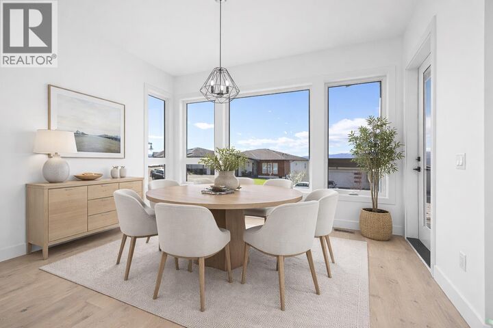 Photo de la propriété:  2163 Kentucky Crescent  BC V1P 0A2 