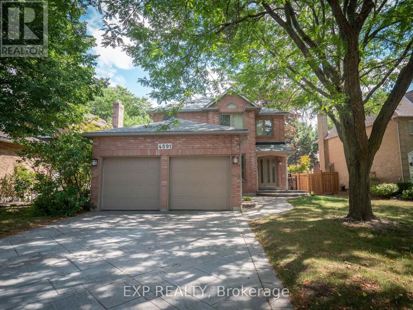Property Photo:  4591 Credit Pointe Drive Bsmt  ON L5M 3L6 