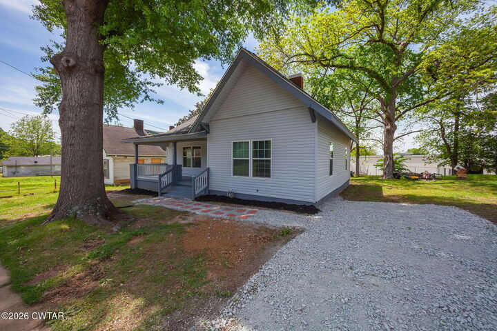 Property Photo: 237 Oak Street TN 38301