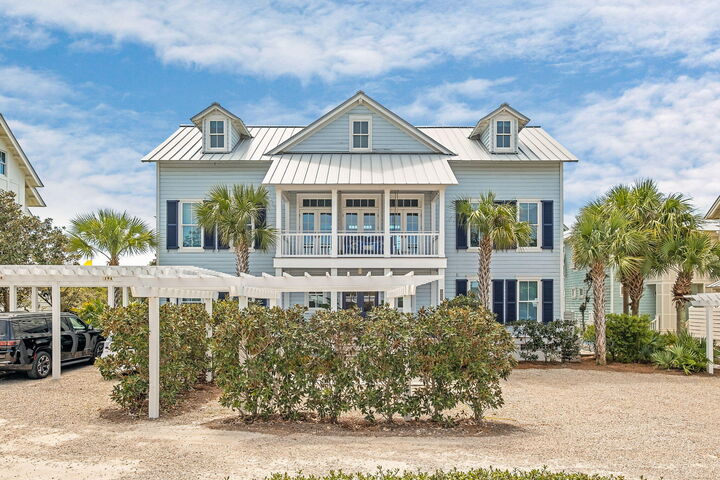 Property Photo:  1942 E County Highway 30A  FL 32459 