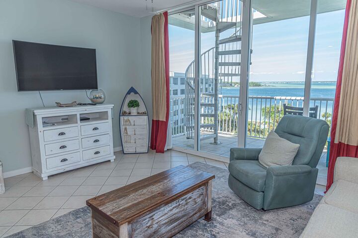 Property Photo:  1322 SE Miracle Strip Parkway Ph 6  FL 32548 