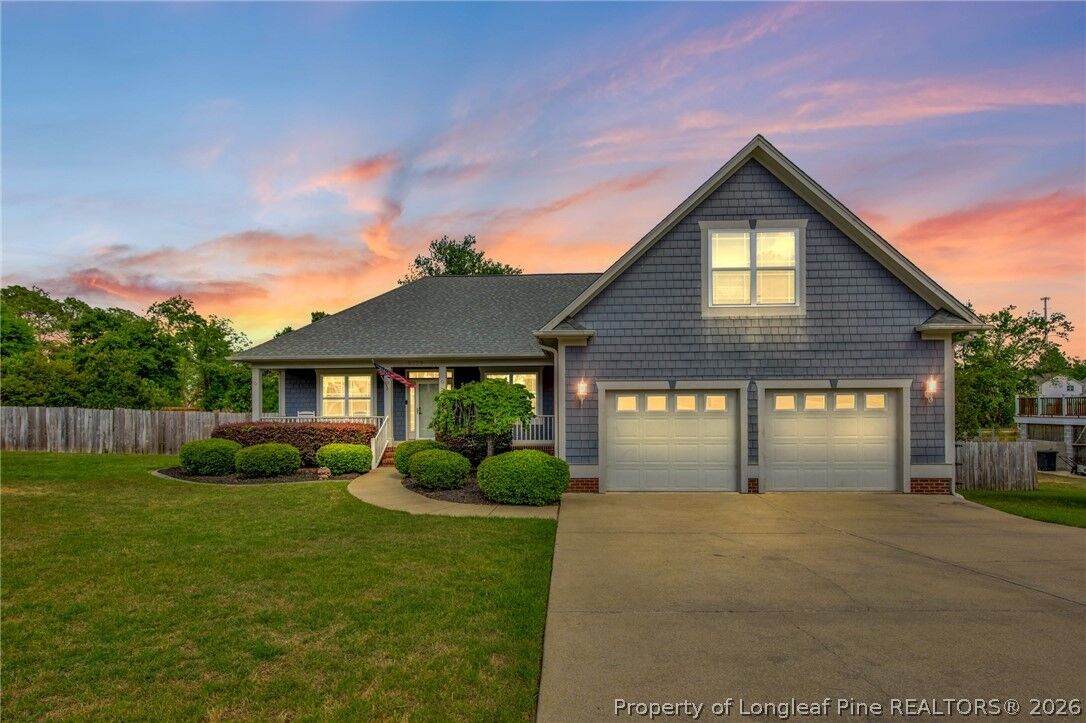 Property Photo:  6126 Tudor Place  NC 28356 