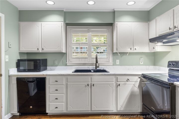 Property Photo:  5107 Hayden Lane  NC 28304 