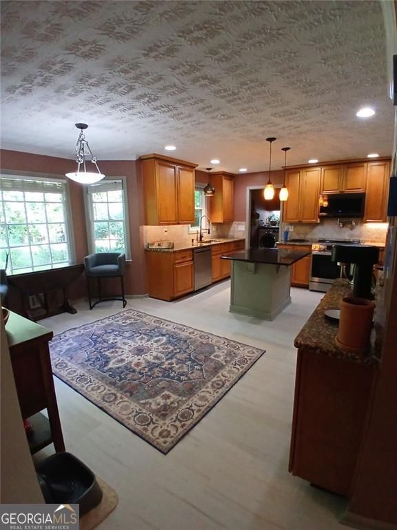 Property Photo:  215 Hampton Woods Drive  GA 30215 