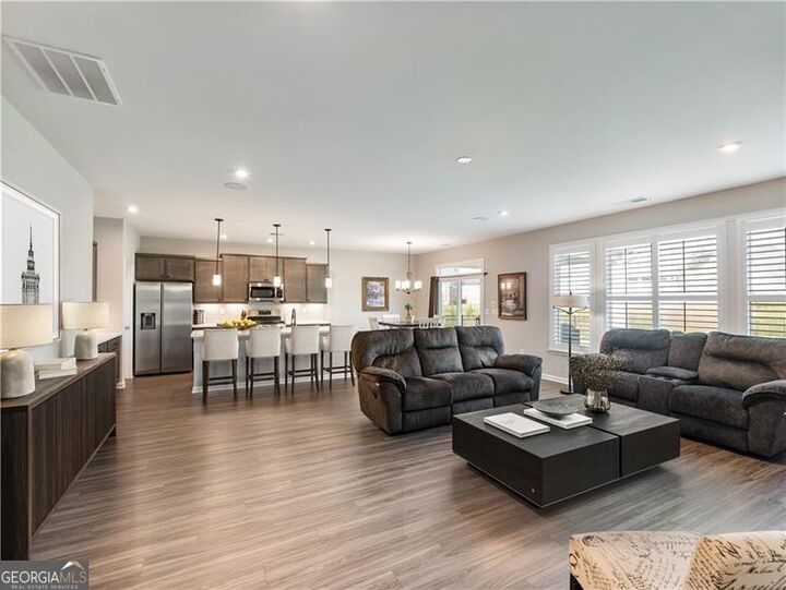 Property Photo: 627 Michigan Circle GA 30548