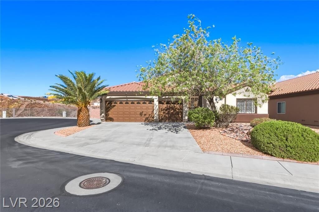 Property Photo:  2260 Dogwood Ranch Avenue  NV 89052 