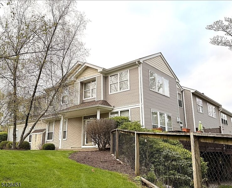 Property Photo:  15 Aspen Ct  NJ 07419 