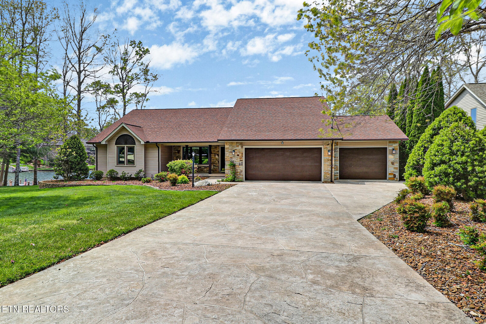 Property Photo:  150 Lakewood Drive  TN 38558 