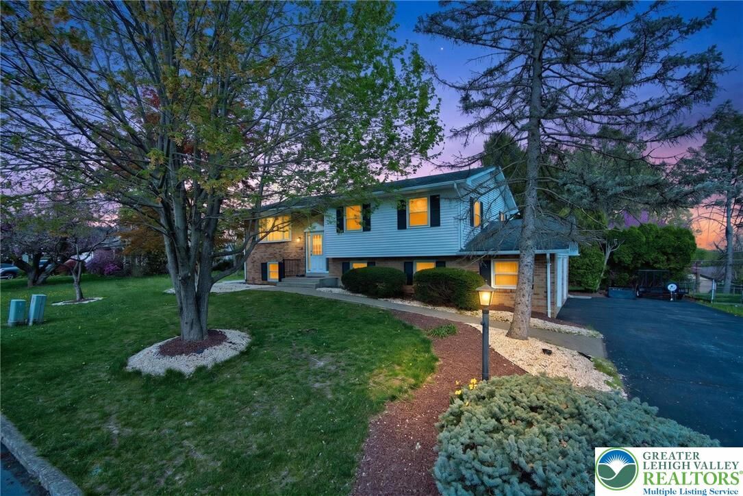 Property Photo:  1105 Bryant Street  PA 18104 