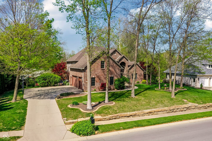 Property Photo:  4826 E County Road 100 S  IN 46123 