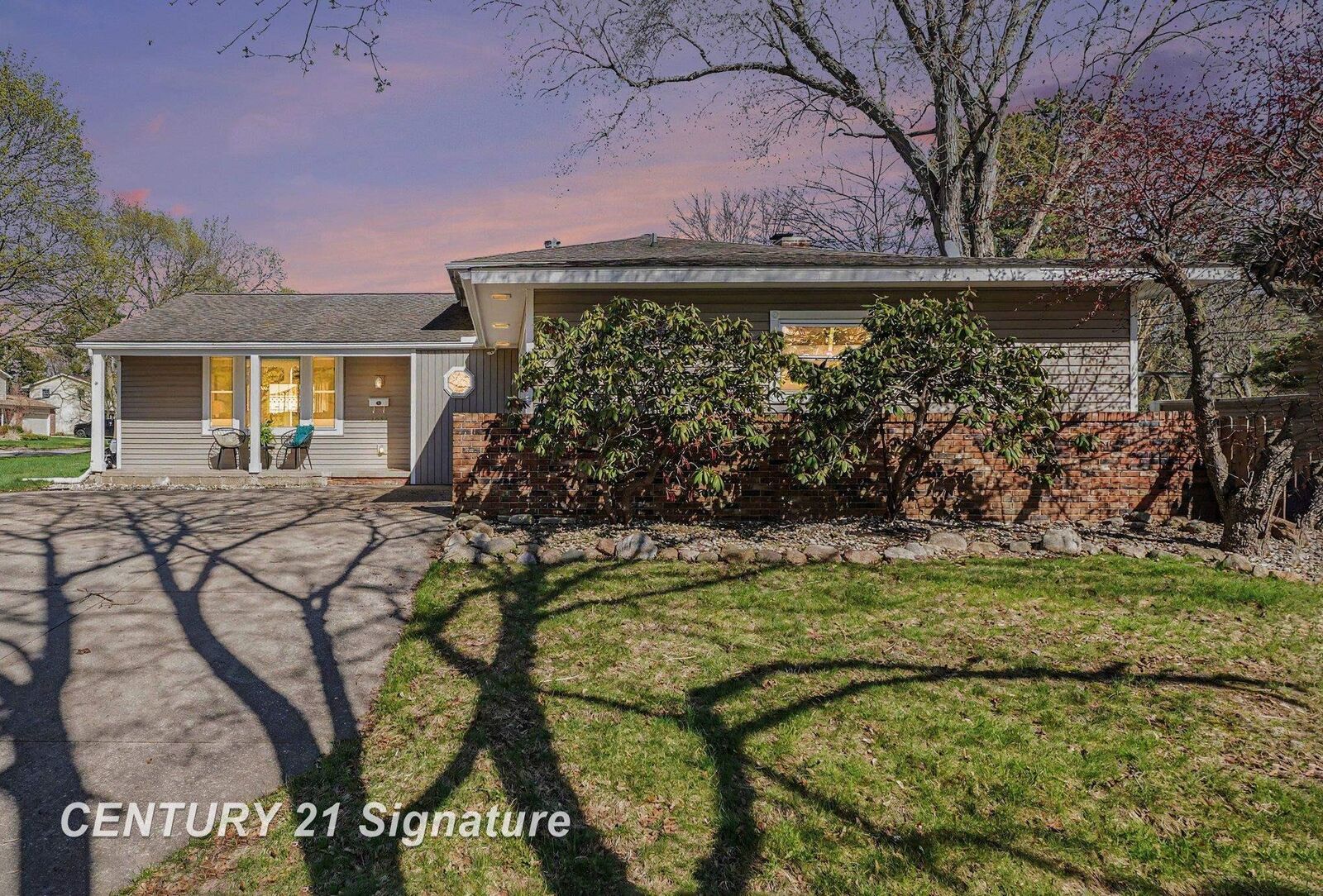 Property Photo:  4206 Melody Lane  MI 48642 
