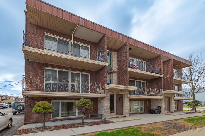Property Photo:  6914 W 65th Street 7  IL 60638 