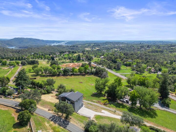 Property Photo:  2661 Shirland Tract Road  CA 95603 