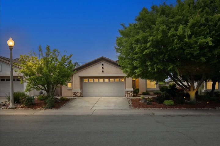 Property Photo:  1617 Hackberry Lane  CA 95648 