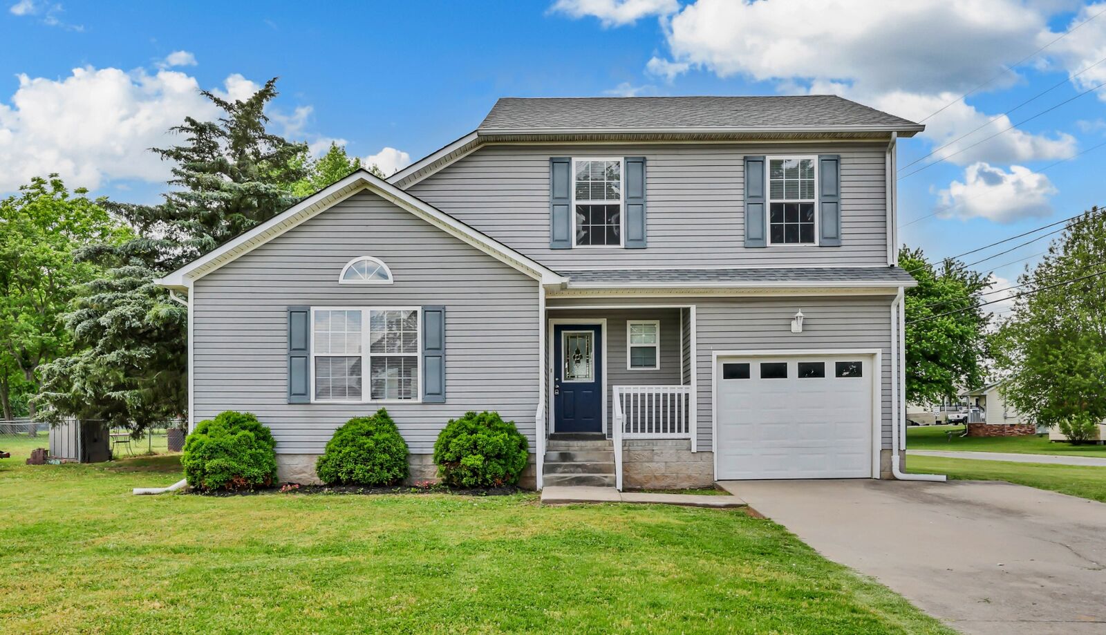 Property Photo:  800 Shetland Dr  KY 42262 