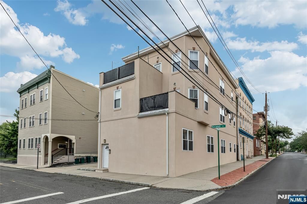 Property Photo:  1 Grant Street  NJ 07042 