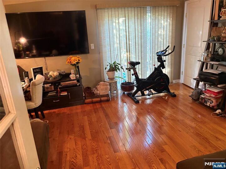 Property Photo:  6 Central Avenue 3  NJ 07662 