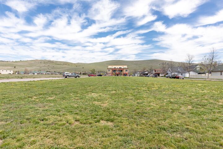 Property Photo: 4830 Kendrick Place MT 59808