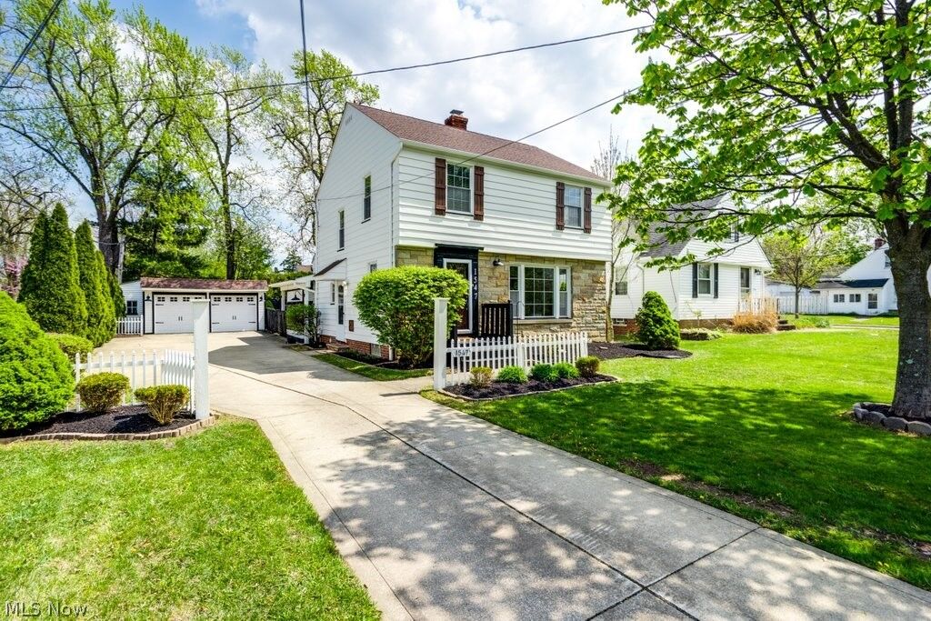 Property Photo:  1547 Richmond Road  OH 44124 