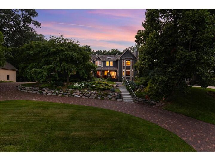 Property Photo:  2890 Autumn Woods Drive  MN 55318 