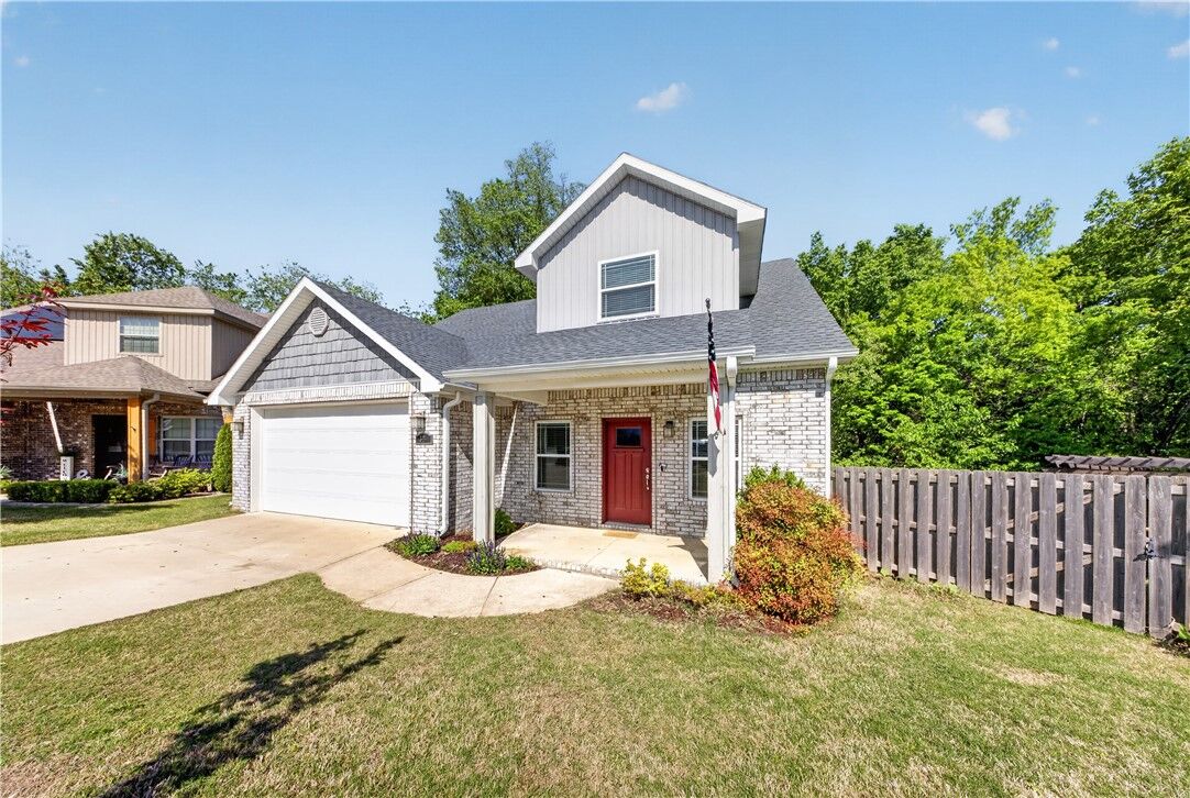 Property Photo:  364 Kinniburgh Drive  AR 72730 