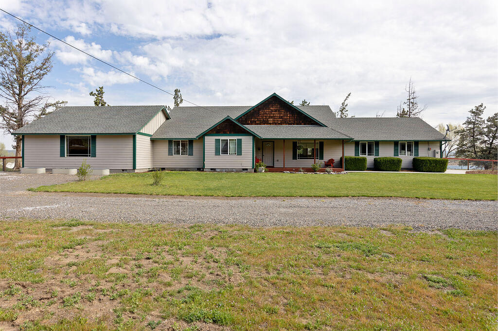Property Photo:  4260 NW Oneil Highway  OR 97754 