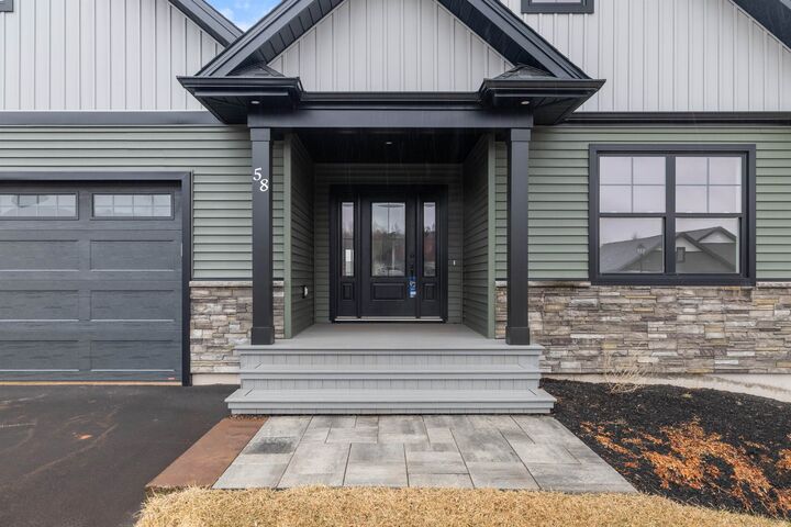 Property Photo: 58 Alice Avenue PE C1C 0V4