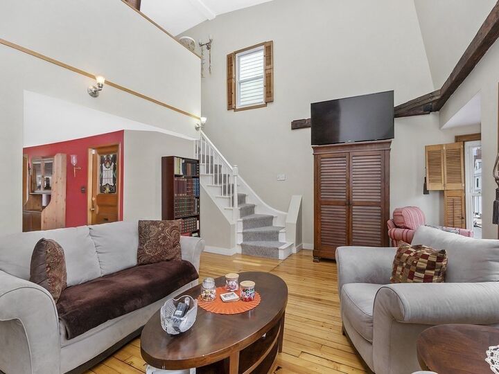 Property Photo:  50 Green St B  MA 02129 