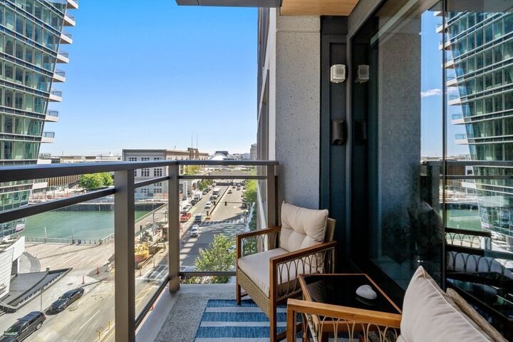 Property Photo: 133 Seaport Boulevard 716 MA 02210