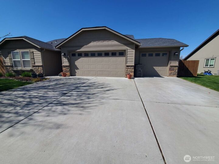 Property Photo: 192 S Osborne Street WA 99336