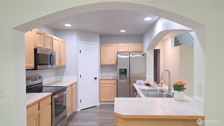 Property Photo: 17933 73rd Avenue E WA 98375