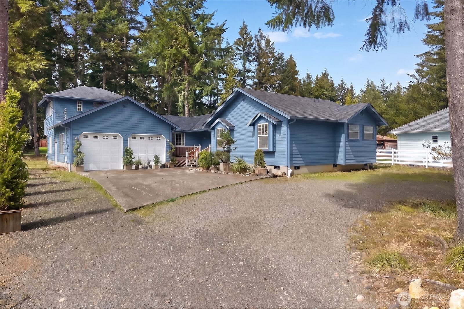 Property Photo:  501 E Road Of Tralee  WA 98584 
