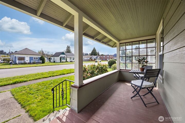 Property Photo:  931 N Tower Avenue  WA 98531 