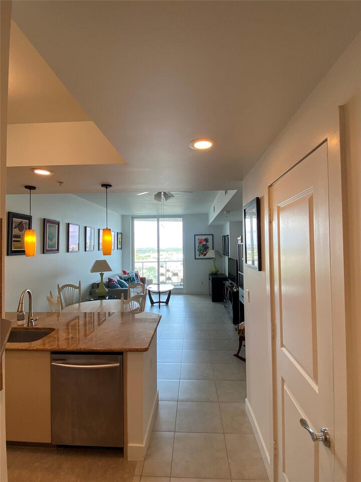 Property Photo:  315 NE 3rd Avenue 1509  FL 33301 